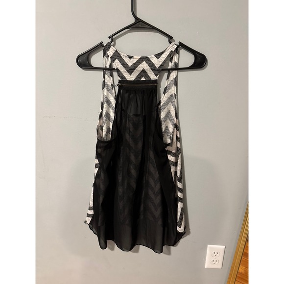 Y2K Tank Top - Picture 3 of 4